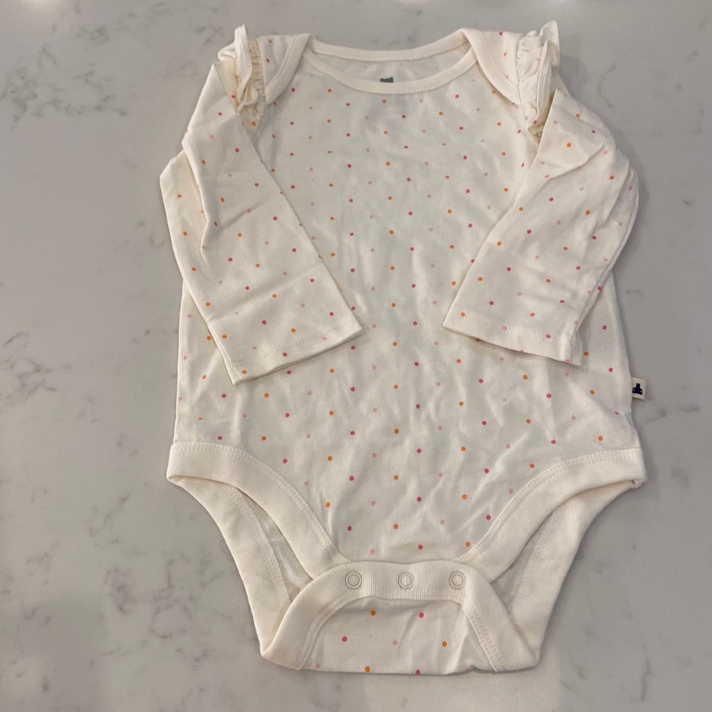 NWOT Baby Gap Onsie Shirt 6-12 months